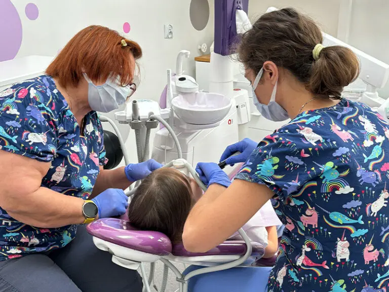 Czy mleczne zęby trzeba leczyć?